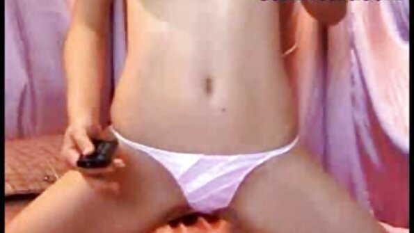 Hot Scene Kinky Strings