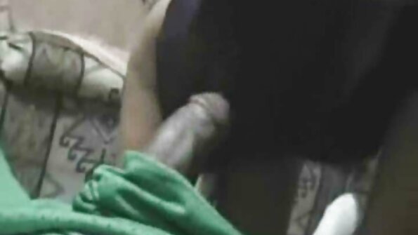 Peta Jensen fucking ກັບ ຫມູ່ ເພື່ອນ ຂອງ ສາ ມີ ຂອງ ນາງ